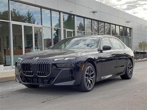 2026 BMW 740 i xDrive