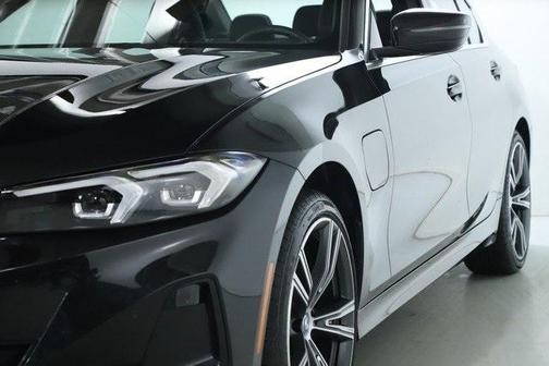 2024 BMW 330e xDrive