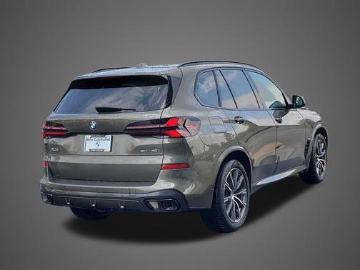 Manhattan Green Metallic 2026 BMW X5 xDrive40i