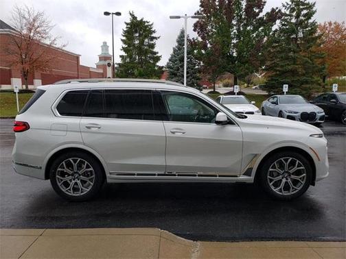 2026 BMW X7 xDrive40i