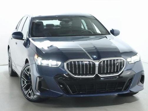 2025 BMW i5 xDrive40