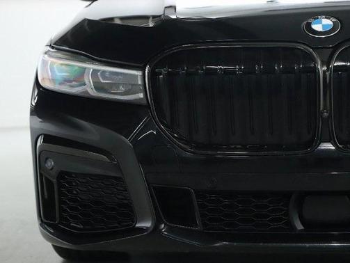 2022 BMW 750 i xDrive