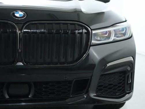 2022 BMW 750 i xDrive