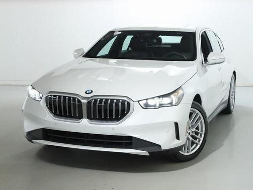 2025 BMW 530 i xDrive