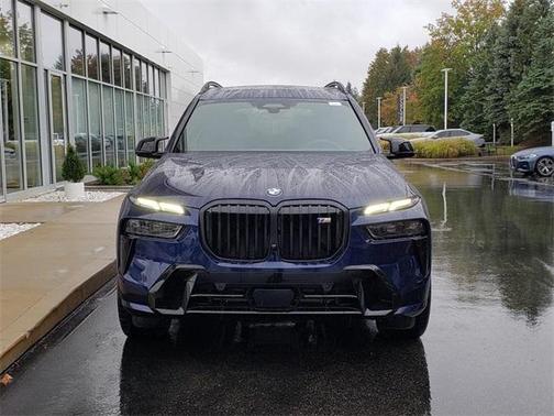 2026 BMW X7 M60i