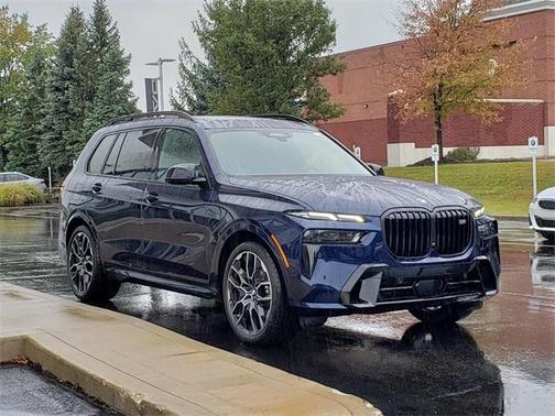 2026 BMW X7 M60i