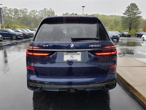 2026 BMW X7 M60i