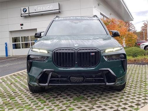 2026 BMW X7 M60i