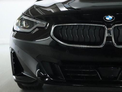 2022 BMW 230 i
