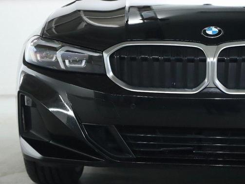 2023 BMW 330 i xDrive
