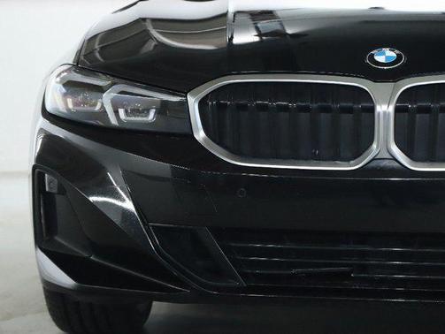 2023 BMW 330 i xDrive