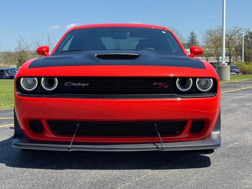 Go Mango! 2021 Dodge Challenger R/T Scat Pack
