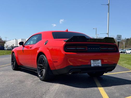 Go Mango! 2021 Dodge Challenger R/T Scat Pack