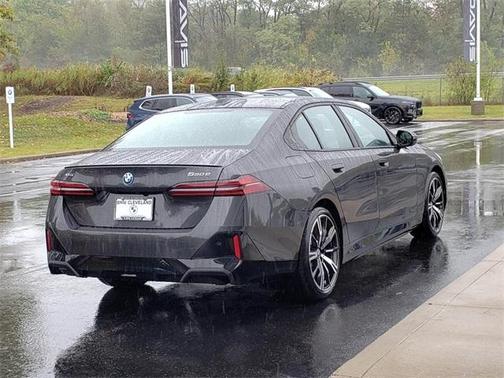 2026 BMW 550e xDrive