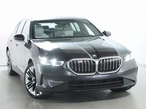 2025 BMW 530 i xDrive