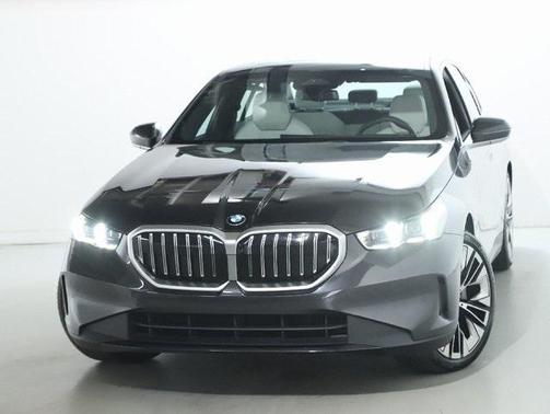 2025 BMW 530 i xDrive