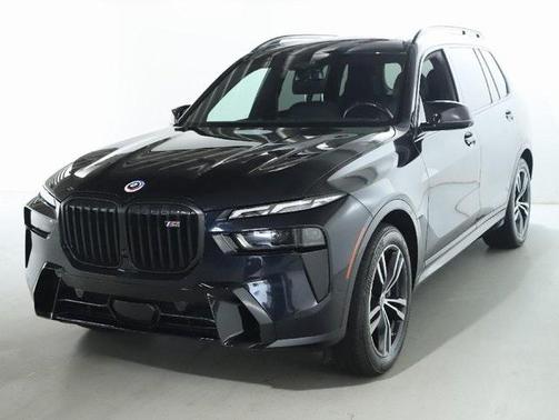 2023 BMW X7 M60i