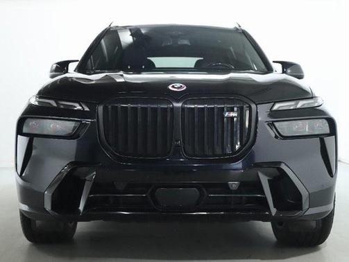 2023 BMW X7 M60i
