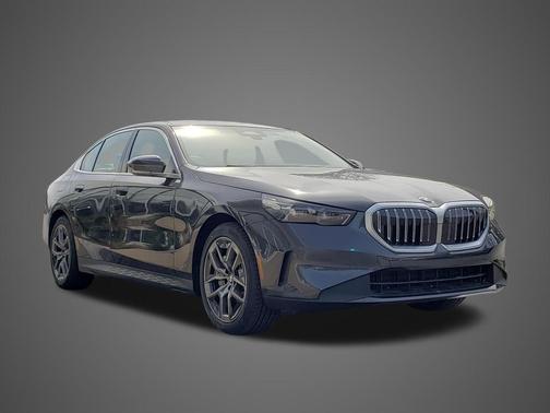 Dark Graphite Metallic 2026 BMW 540 i xDrive