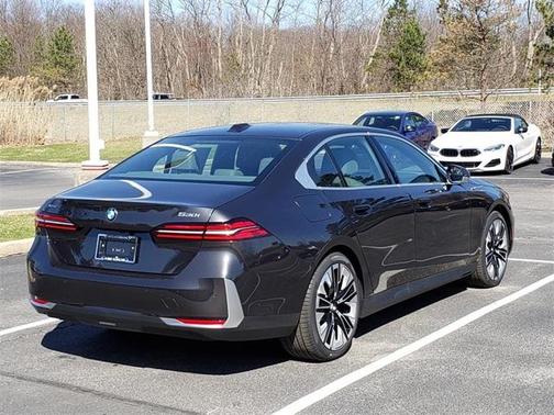 2025 BMW 530 i xDrive