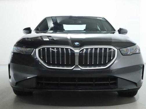 2025 BMW 530 i xDrive