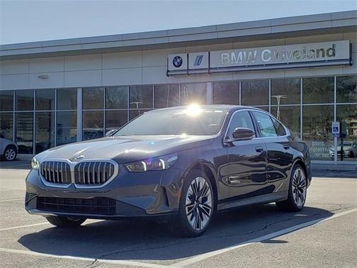 2025 BMW 530 i xDrive