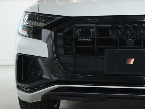 2021 Audi Q8 55 Premium Plus