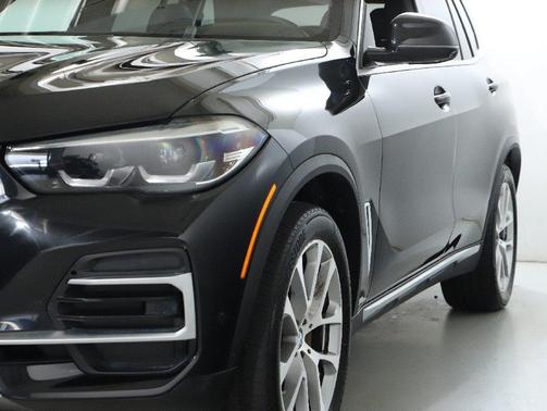 Black Sapphire Metallic 2023 BMW X5 xDrive40i