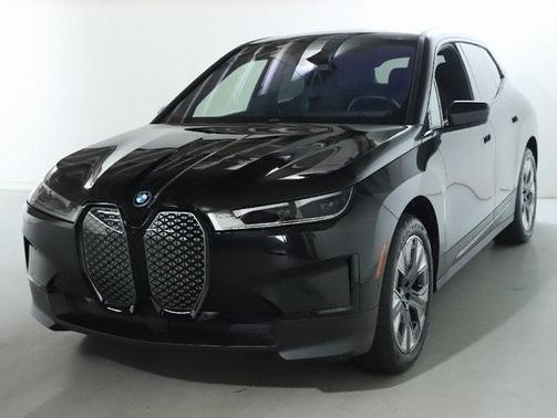 2025 BMW iX xDrive50