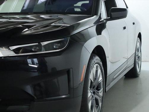 2025 BMW iX xDrive50