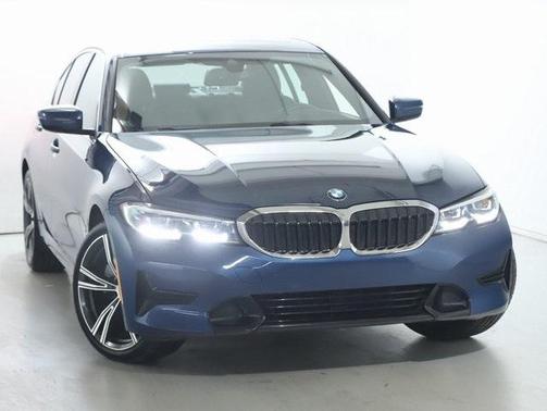 2022 BMW 330 i xDrive