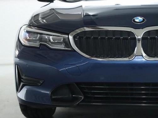 2022 BMW 330 i xDrive