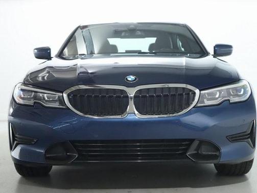 2022 BMW 330 i xDrive
