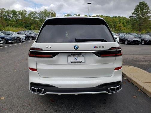 2026 BMW X7 M60i