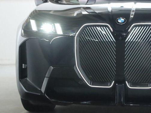 2026 BMW iX xDrive60