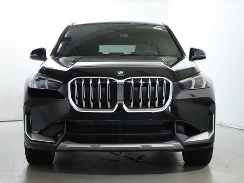 Jet Black 2026 BMW X1 xDrive28i