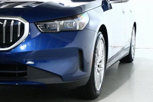 2025 BMW 530 i xDrive