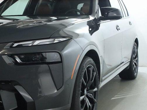 2026 BMW X7 M60i