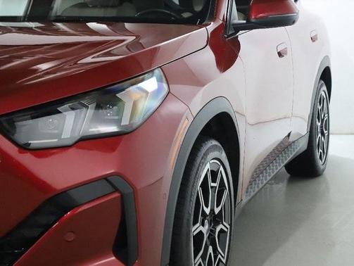 2025 BMW X2 xDrive28i