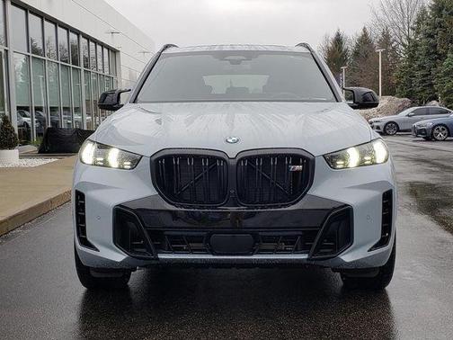 2026 BMW X5 M60i