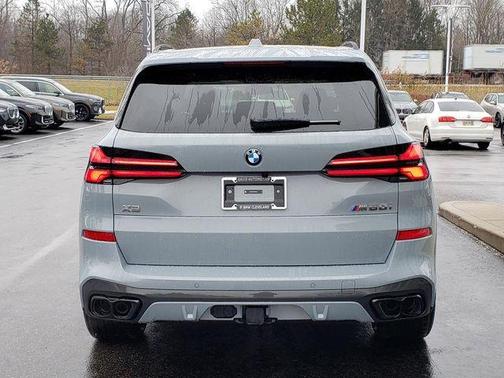 2026 BMW X5 M60i