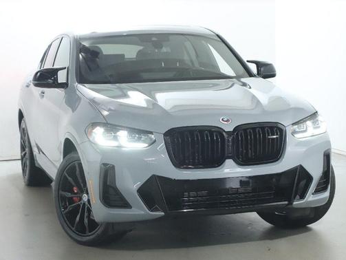 Brooklyn Gray Metallic 2023 BMW X4 M40i