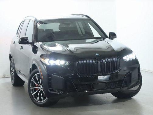 Black Sapphire Metallic 2025 BMW X5 xDrive40i
