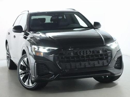 2025 Audi Q8 55 Premium