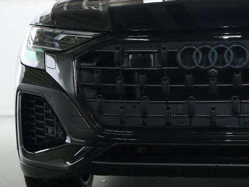 2025 Audi Q8 55 Premium