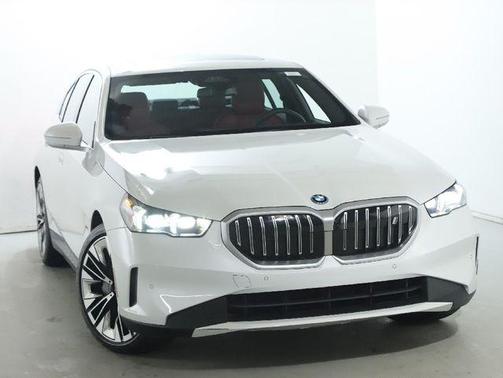 2025 BMW i5 xDrive40