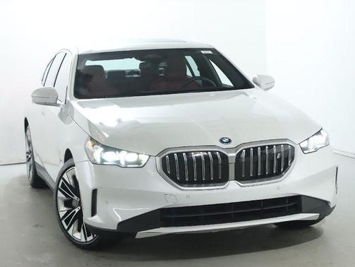 2025 BMW i5 xDrive40