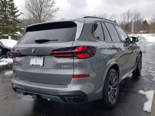 2026 BMW X5 M60i