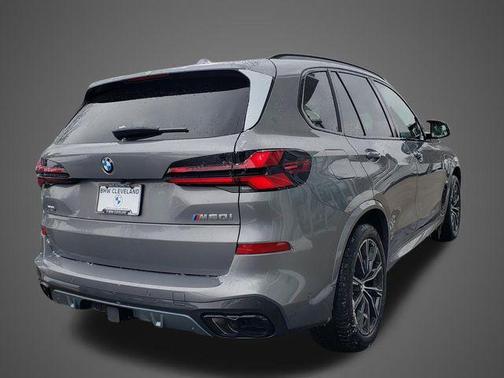 2026 BMW X5 M60i