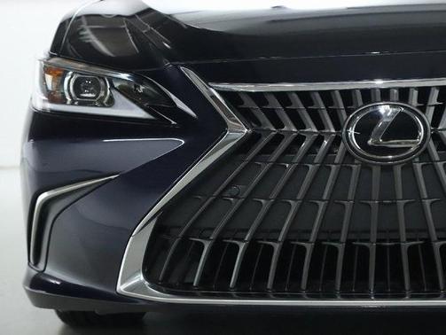 2022 Lexus ES 350 Base